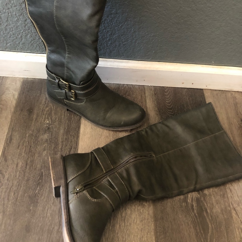 Riding boots - olive green
